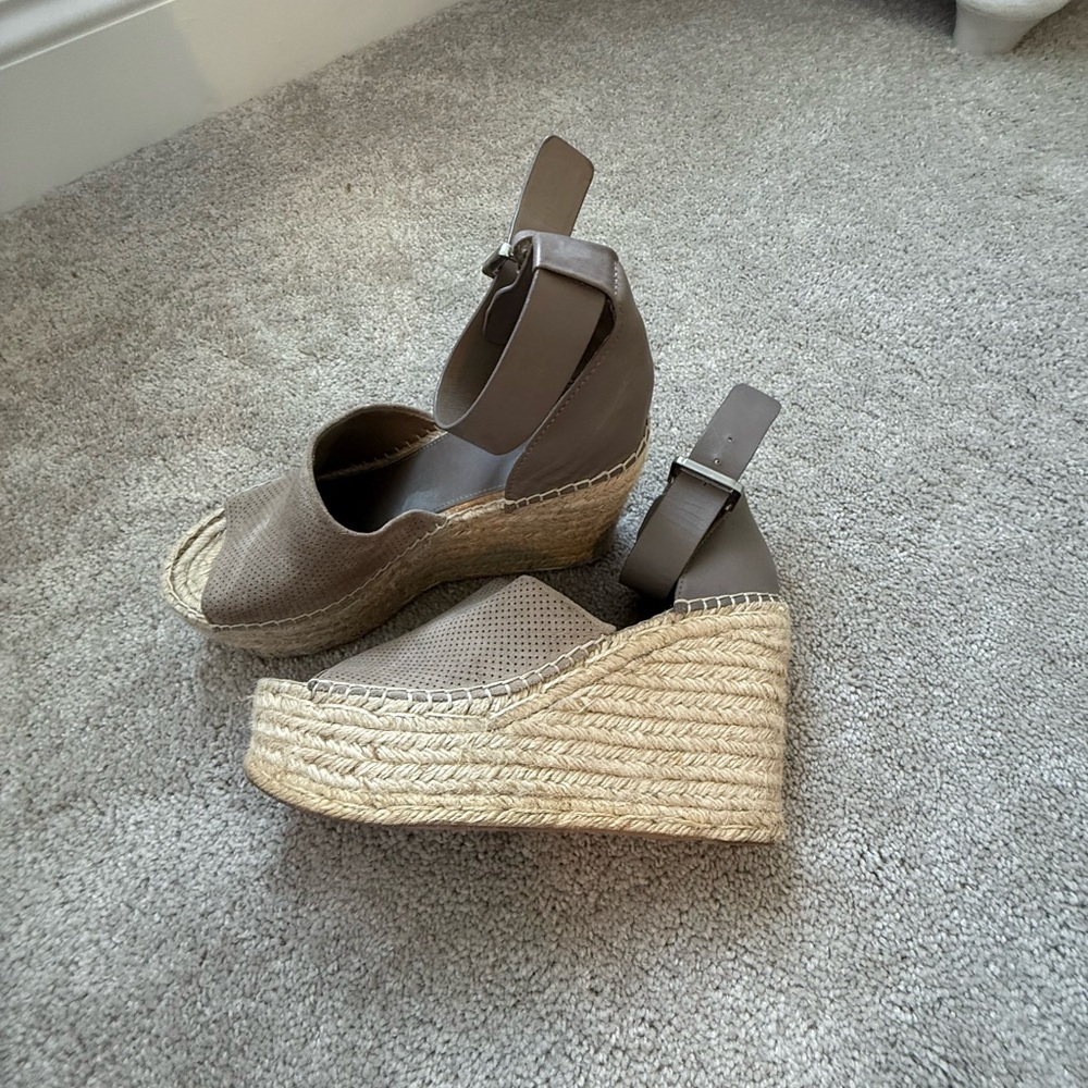 Women's Taupe Wedge Sandals